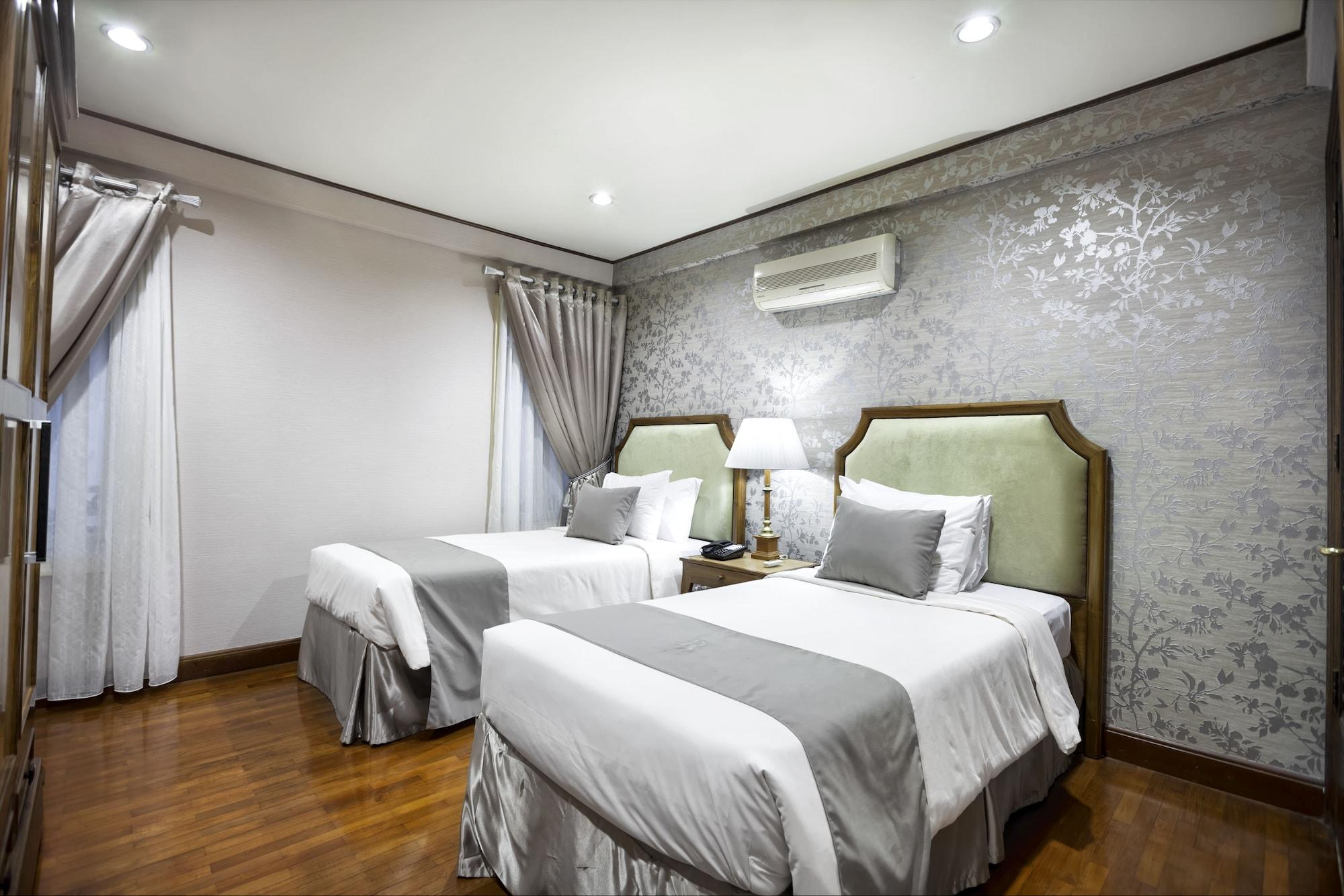 R Hotel Rancamaya Bogor Exteriér fotografie