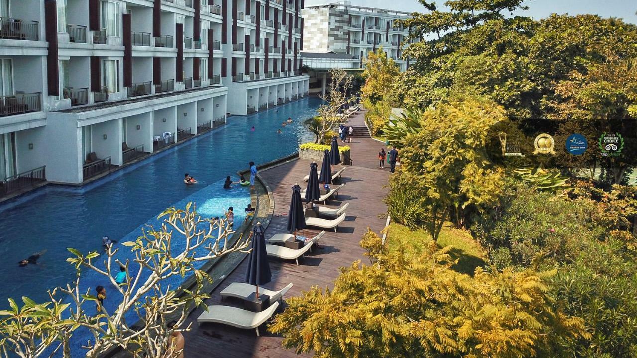 R Hotel Rancamaya Bogor Exteriér fotografie